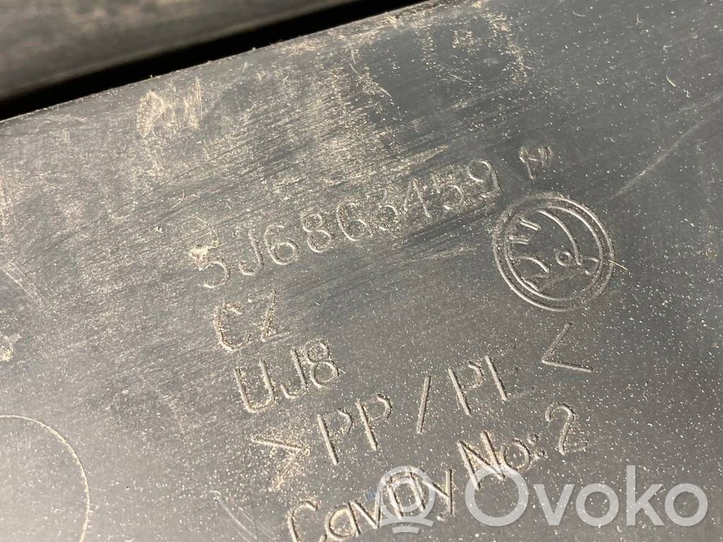 Bagāžnieka sliekšņa dekoratīvā apdare