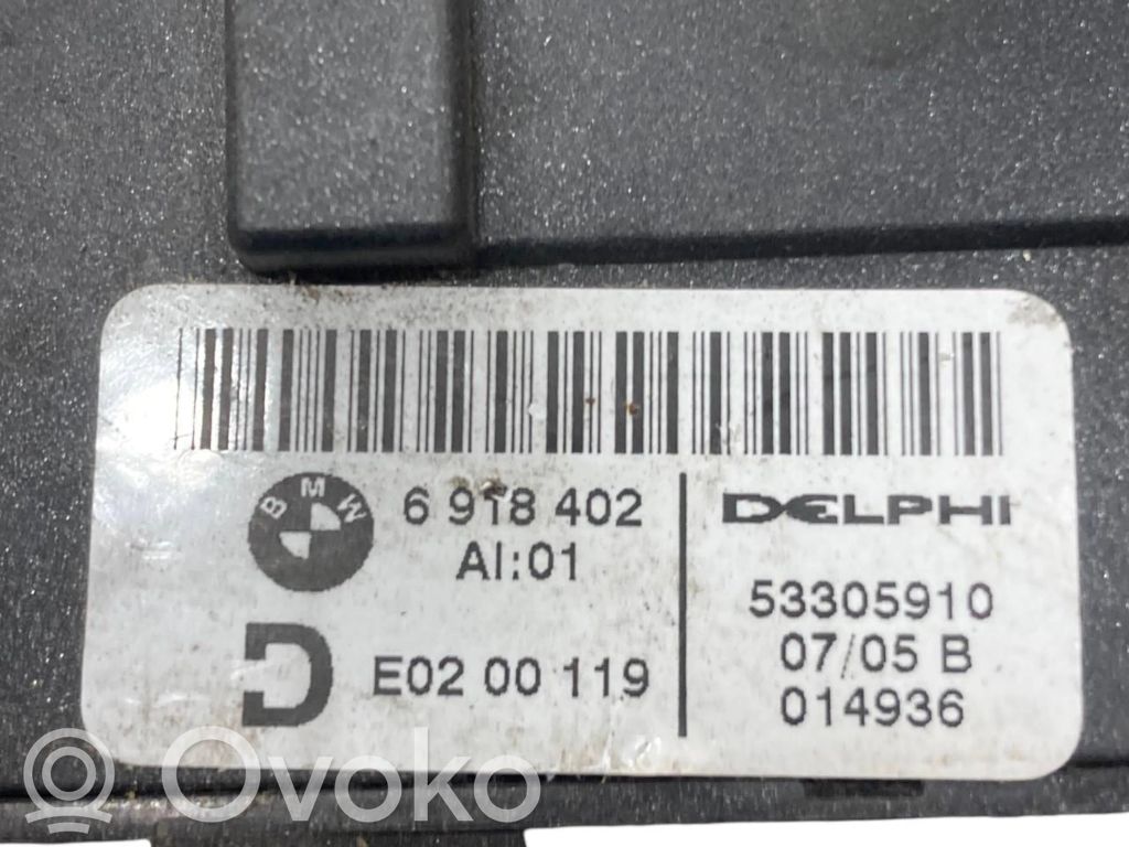Seat adjustment switch(es)
