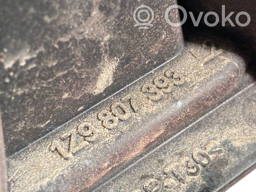 Aizmugurējā bufera montāžas kronšteins