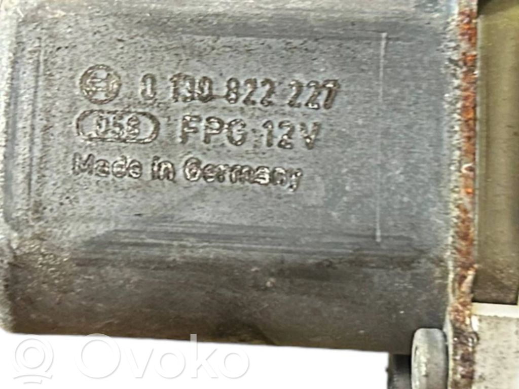 Передний электрический стеклоподъемник в сборе