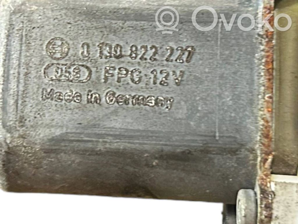 Priekšpusē elektriskā loga pacelšanas mehānisma komplekts