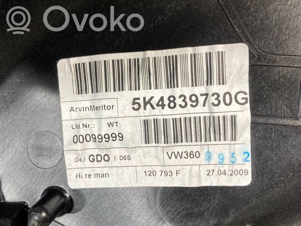 Aizmugurē elektriskais loga pacelšanas mehānisms bez motoriņa