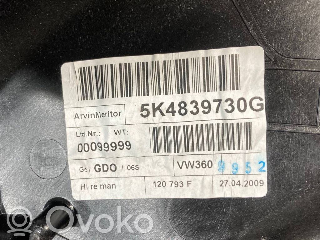 Aizmugurē elektriskais loga pacelšanas mehānisms bez motoriņa