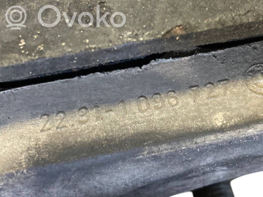 Pārnesumkārbas stiprinājuma kronšteins