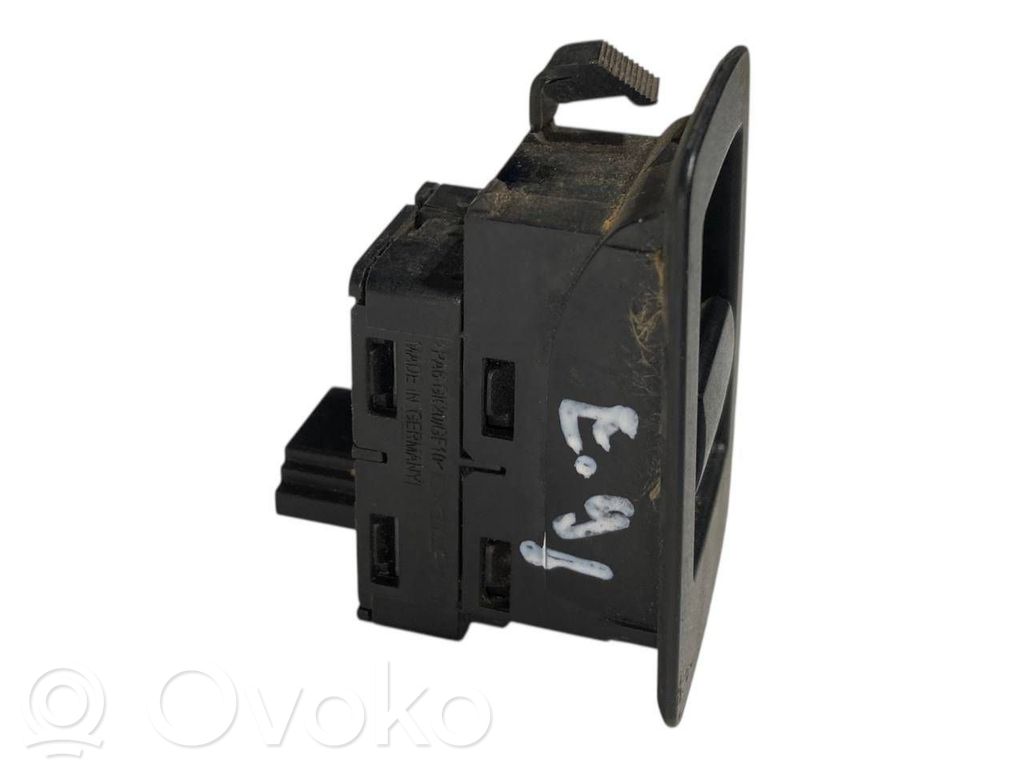 Elektrisko logu slēdzis