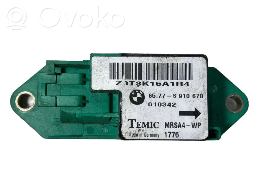 Airbag impact sensor