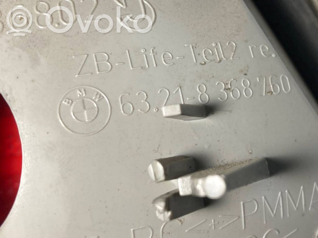 Taillight in the hood