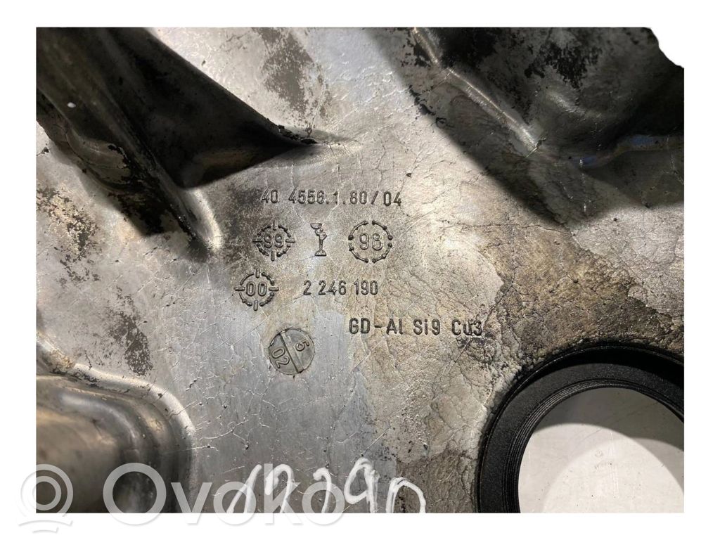 Sadales vārpstas piedziņas ķēdes vāciņš