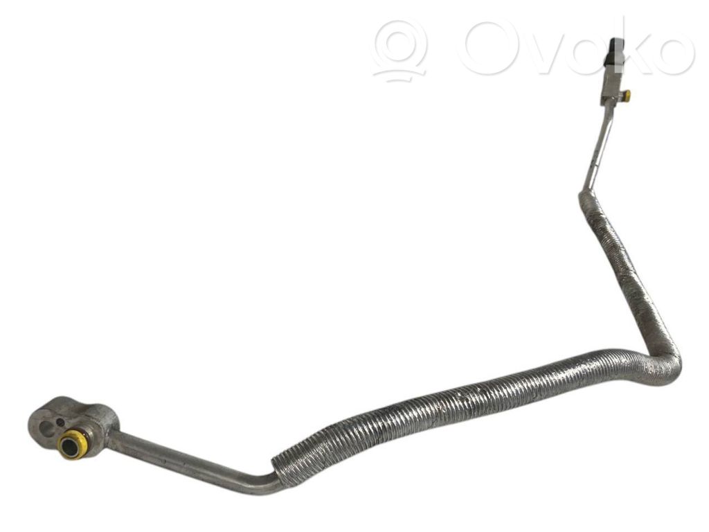 Air conditioner pipe(s) / hose(s)