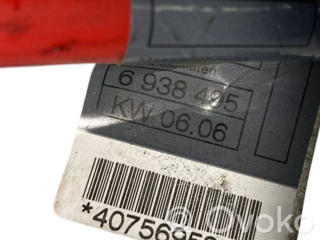 Positive wire connection assembly