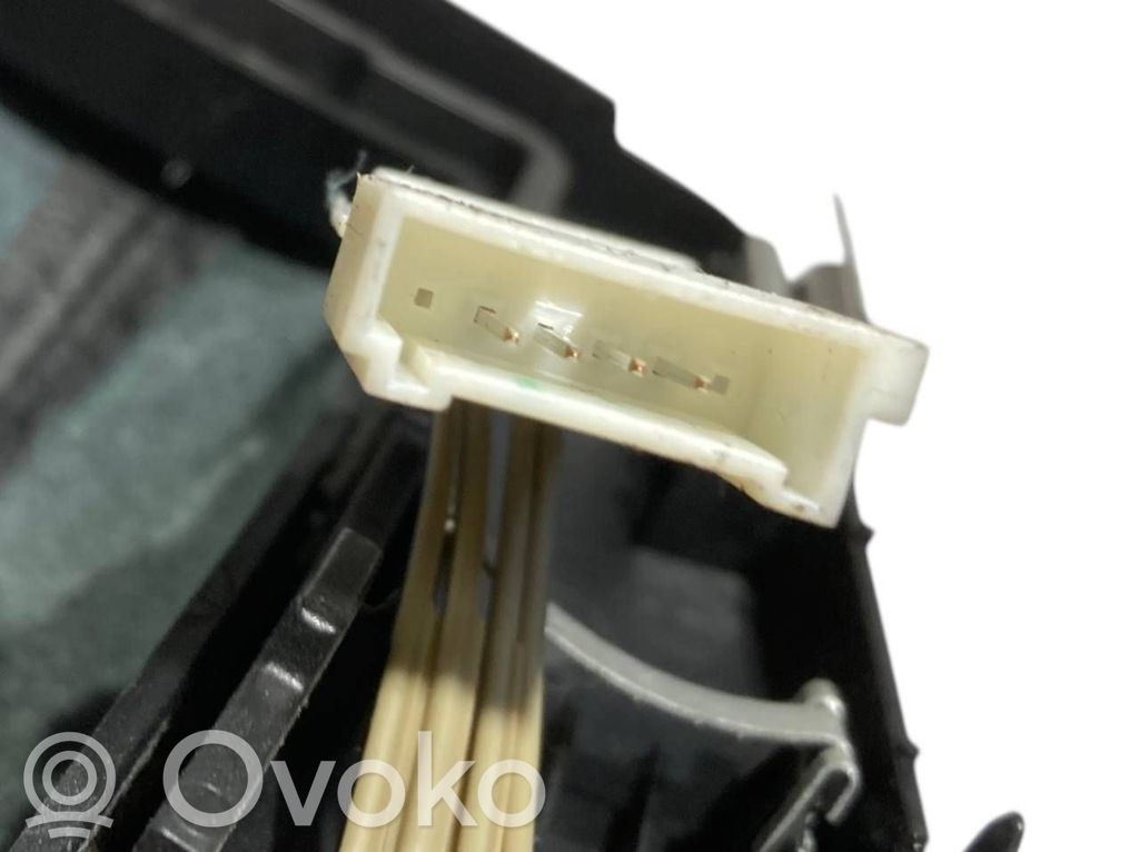 Ātrumu pārslēgšanas sviras dekoratīvā apdare (plastmasas)