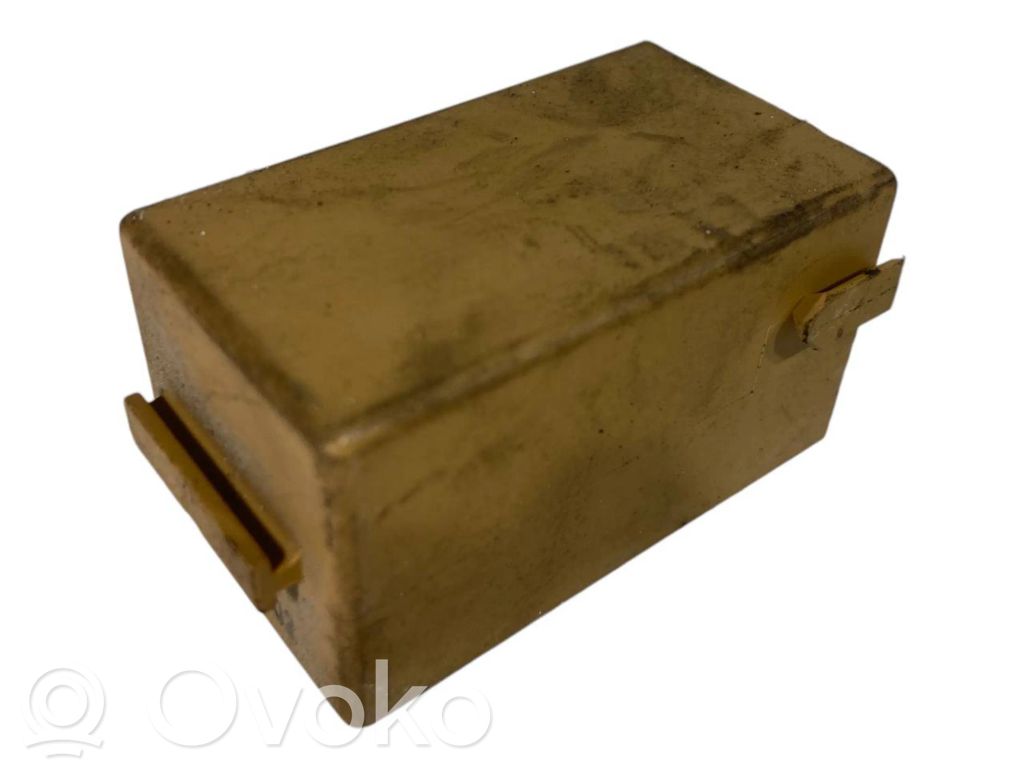 Window wiper relay