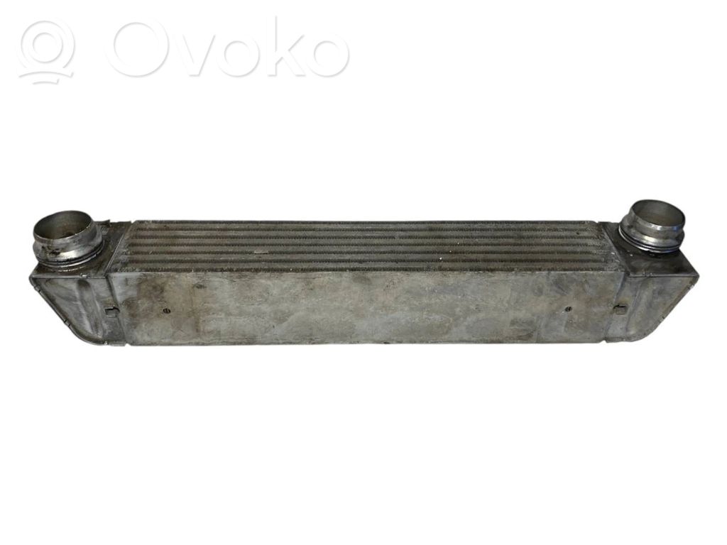 Starpdzesētāja radiators