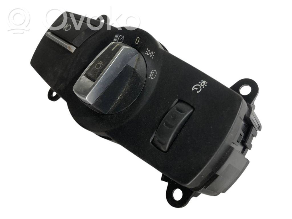 Headlight switch