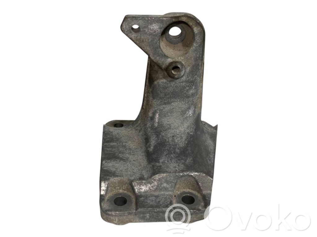 Engine mounting bracket