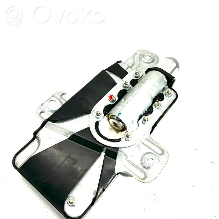 Priekšējo durvju drošības spilvens