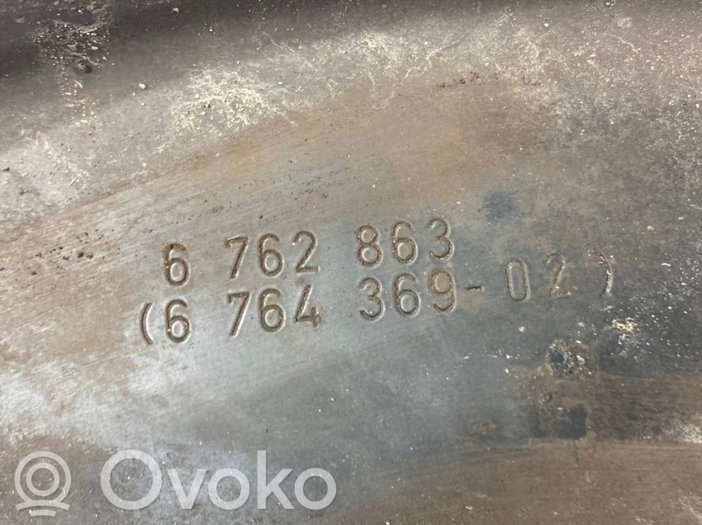 Aizmugurē riteņa rumbas vārpstas šarnīrs (stupica, capfa)