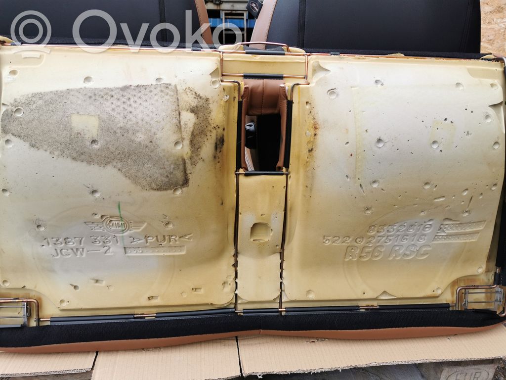 Salona daļu komplekts