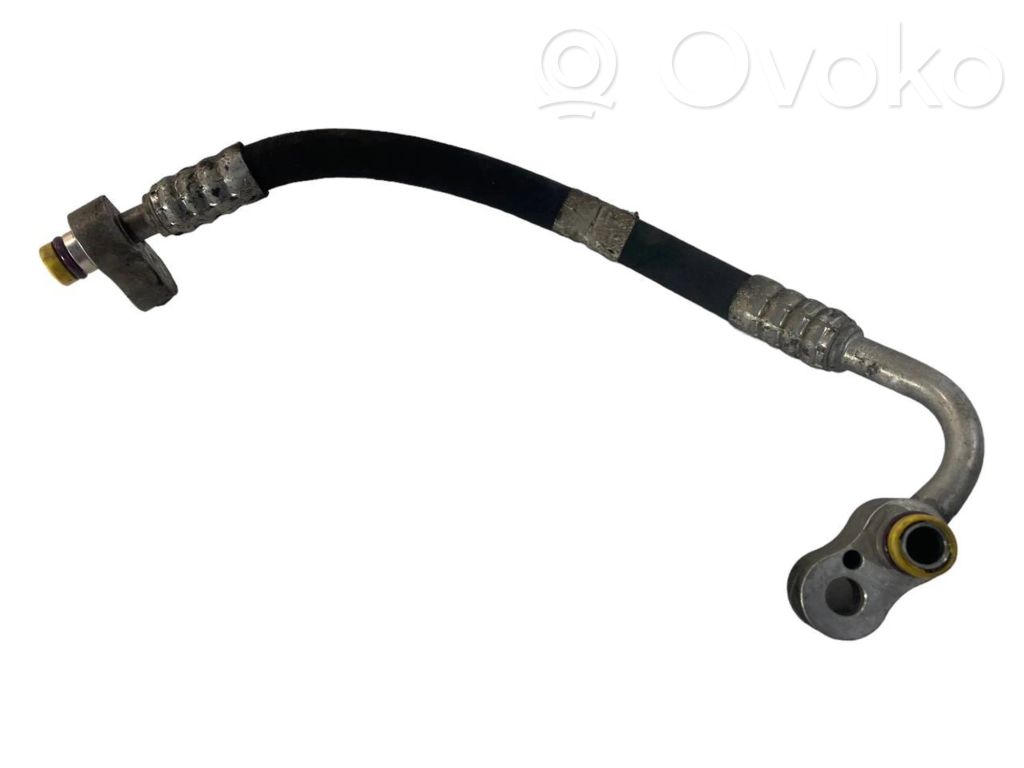 Air conditioner pipe(s) / hose(s)