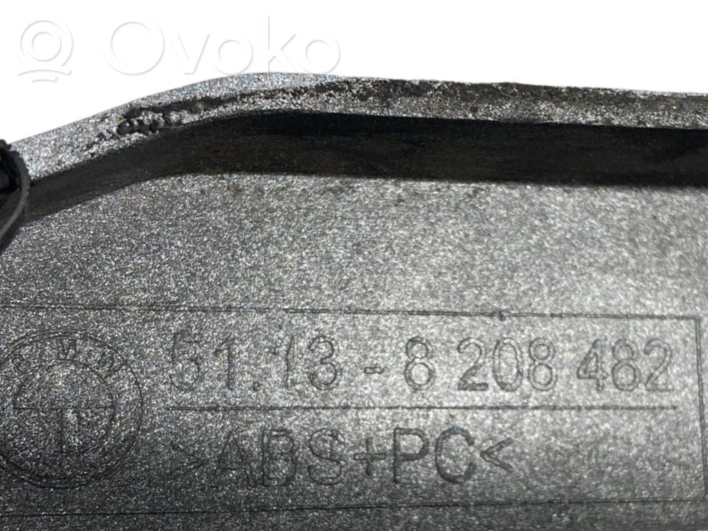 Priekšējā luktura dekoratīvā apdare