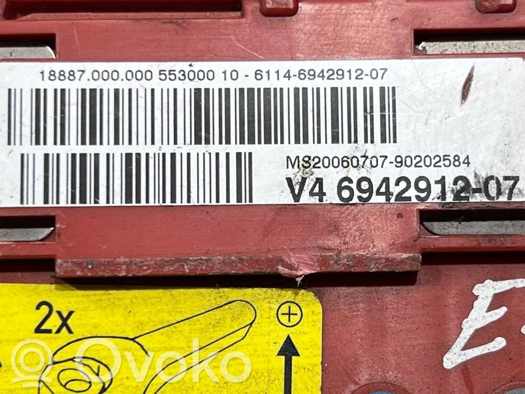 Positive wire connection assembly