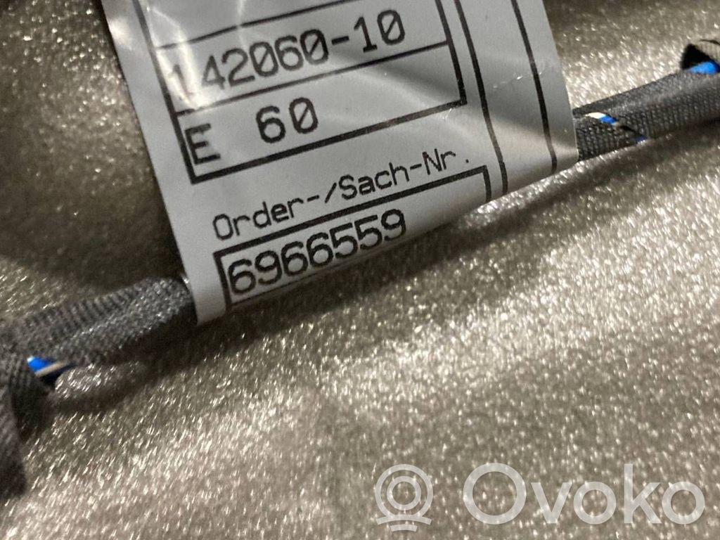 Задняя дверь