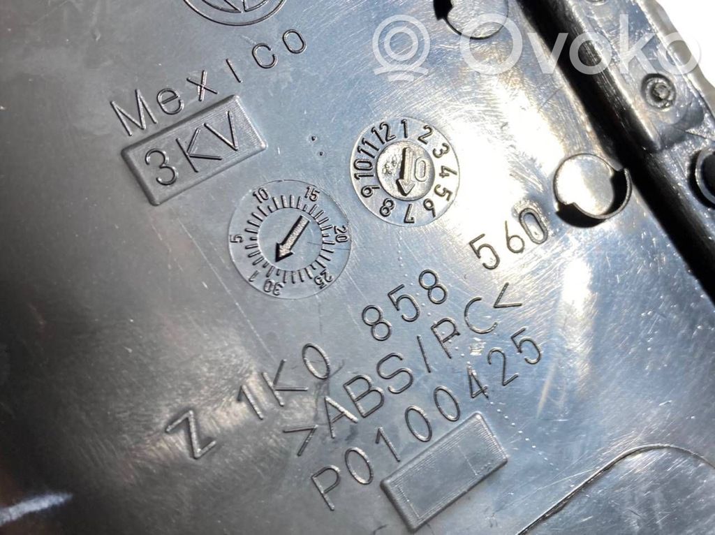 Stūres ass dekoratīvā apdare