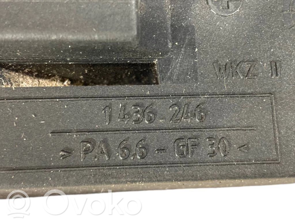 Radiator(s) holder/bracket