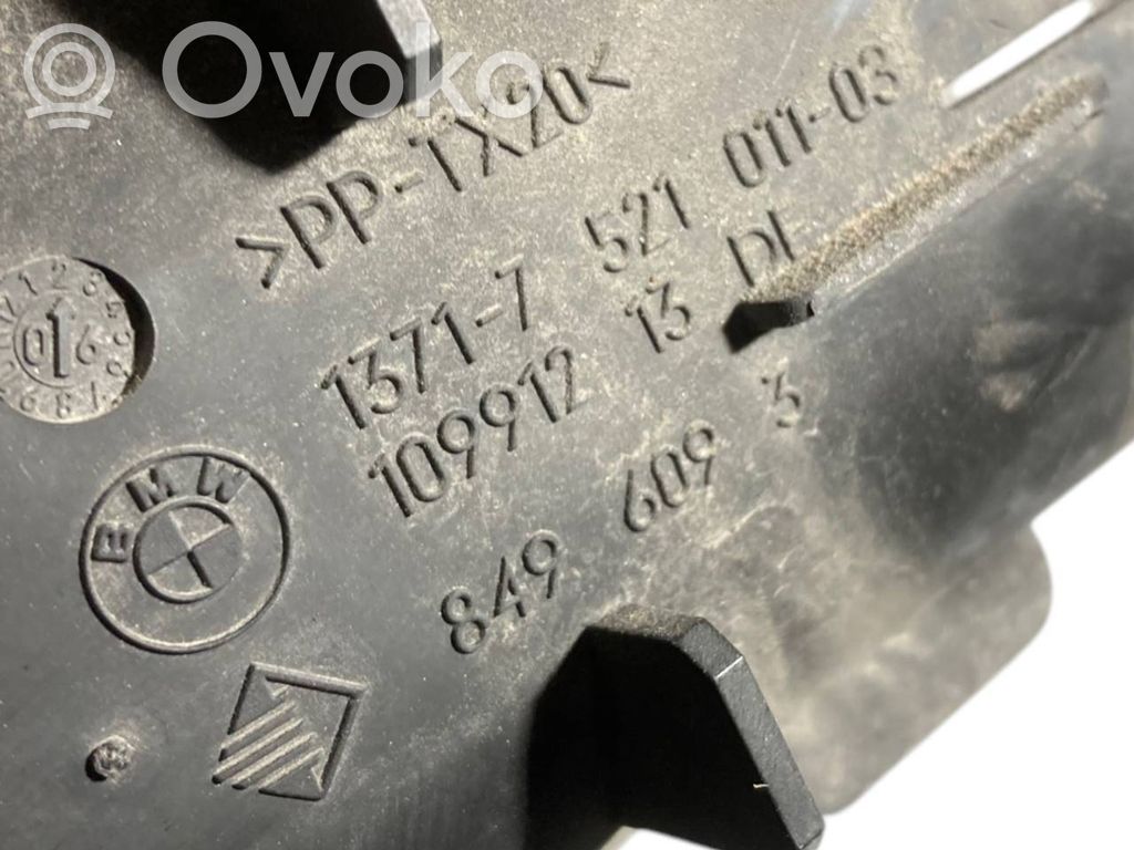 Radiatoru dekoratīvā apdare