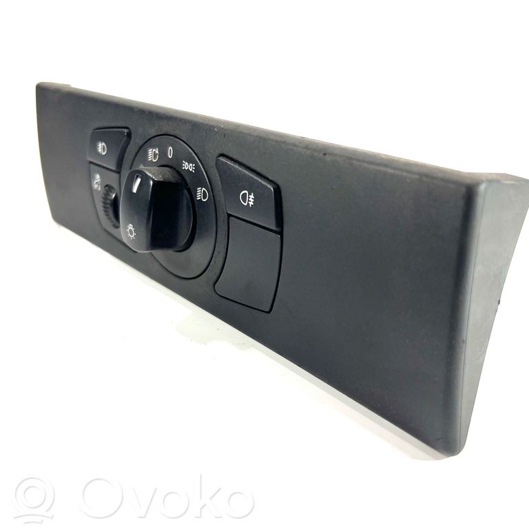 Headlight switch