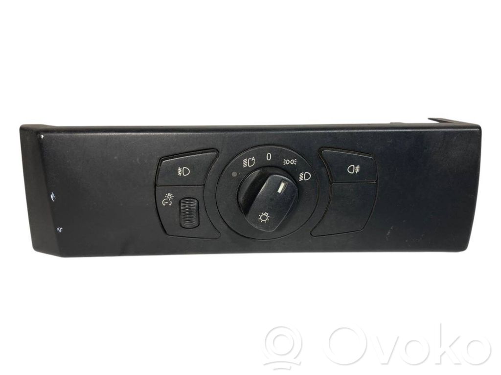 Headlight switch