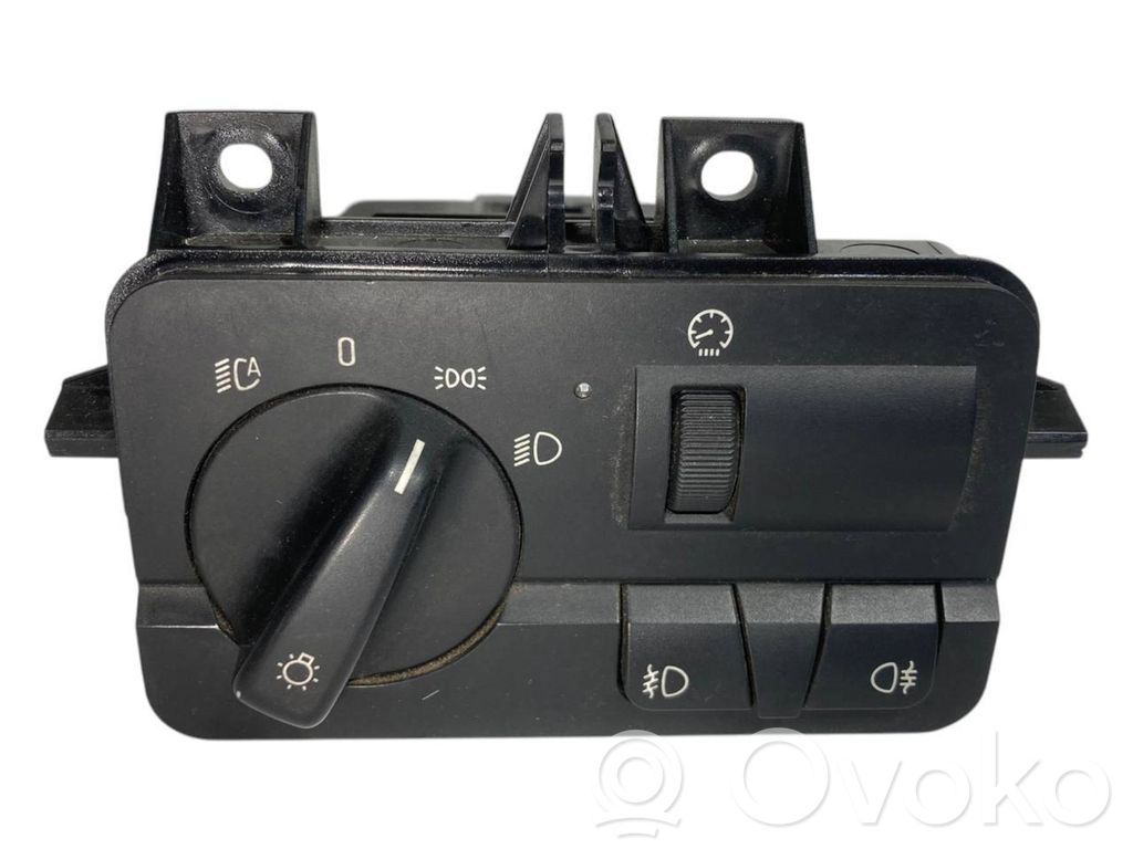 Headlight switch