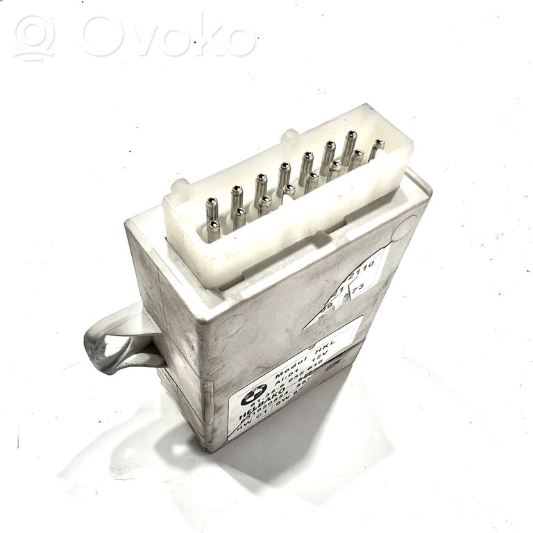 Bagāžnieka pārsega vadības bloks