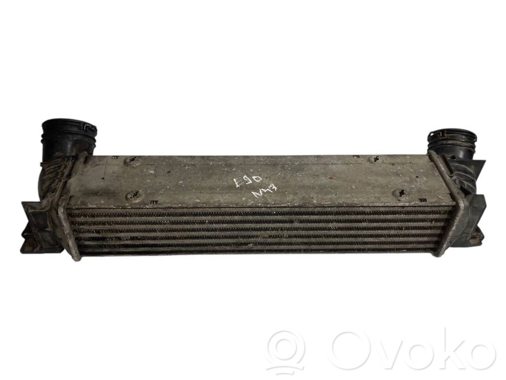 Starpdzesētāja radiators