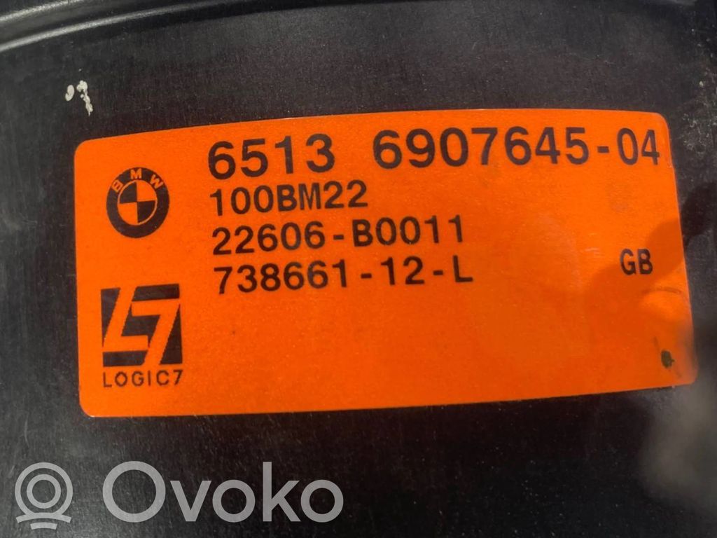 Skaļrunis priekšējā panelī