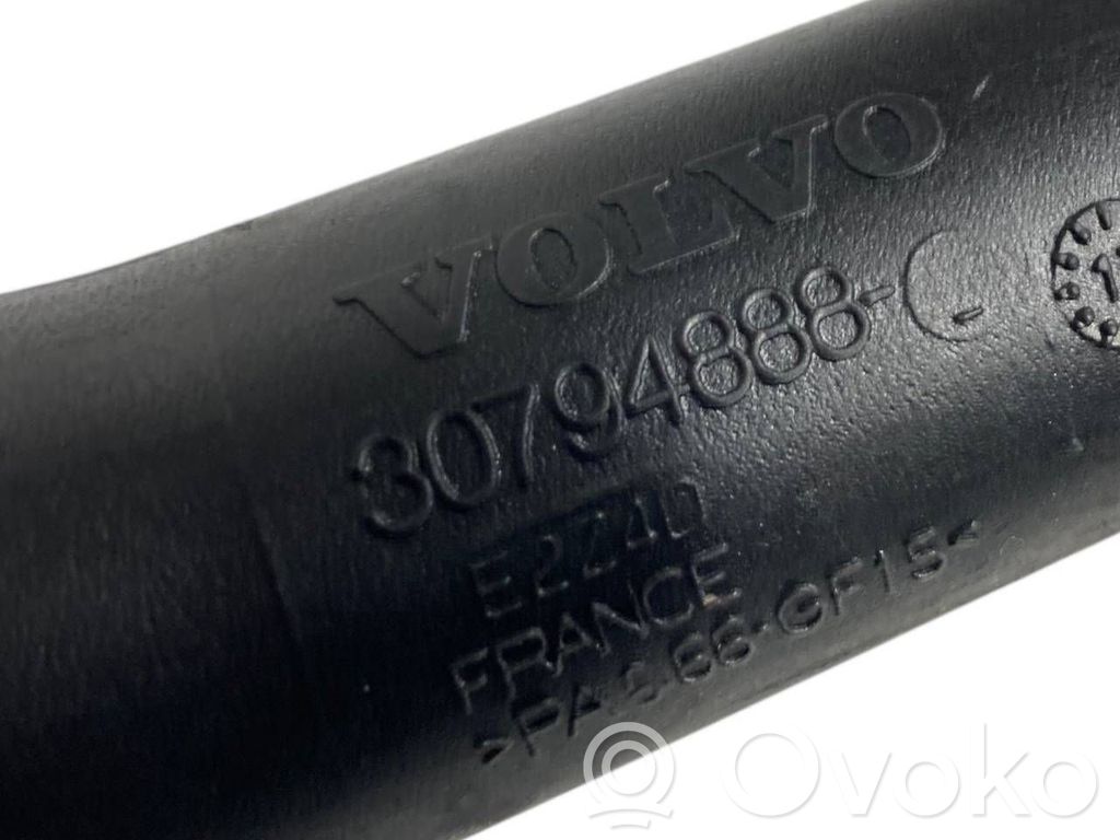 Interkūlera šļūtene (-es) / caurule (-es)