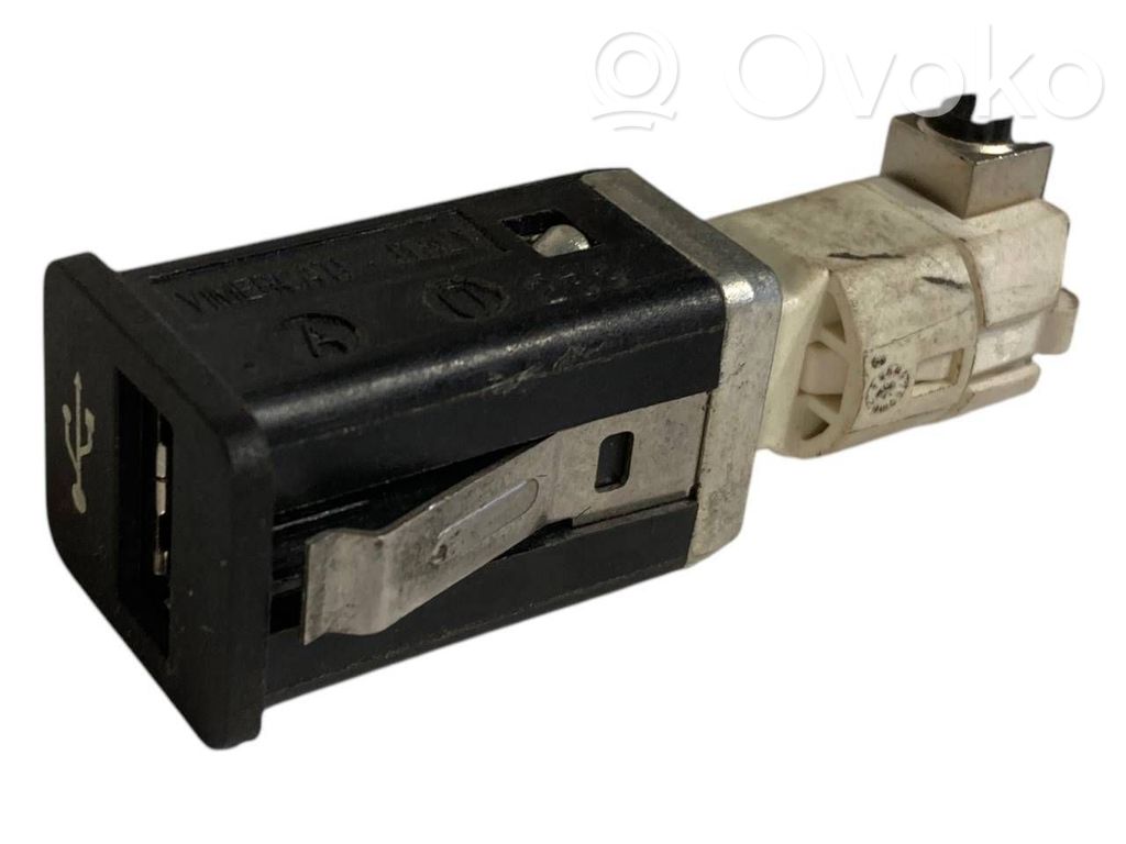 USB connector