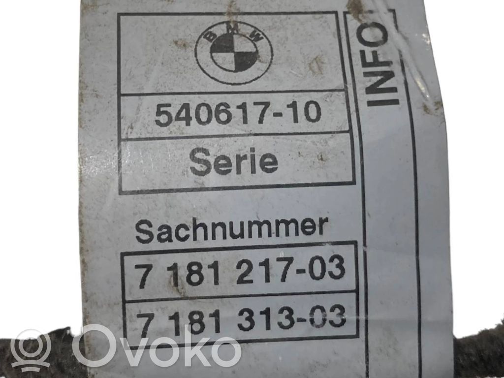 Aizmugurē turētājs / kronšteins ārējam atvēršanas rokturim