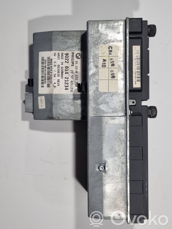 Radio / CD/DVD player / navigation