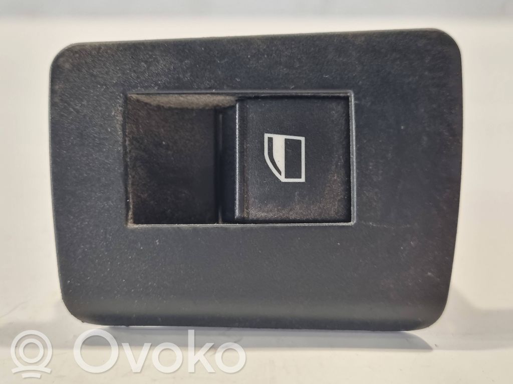 Power window switch