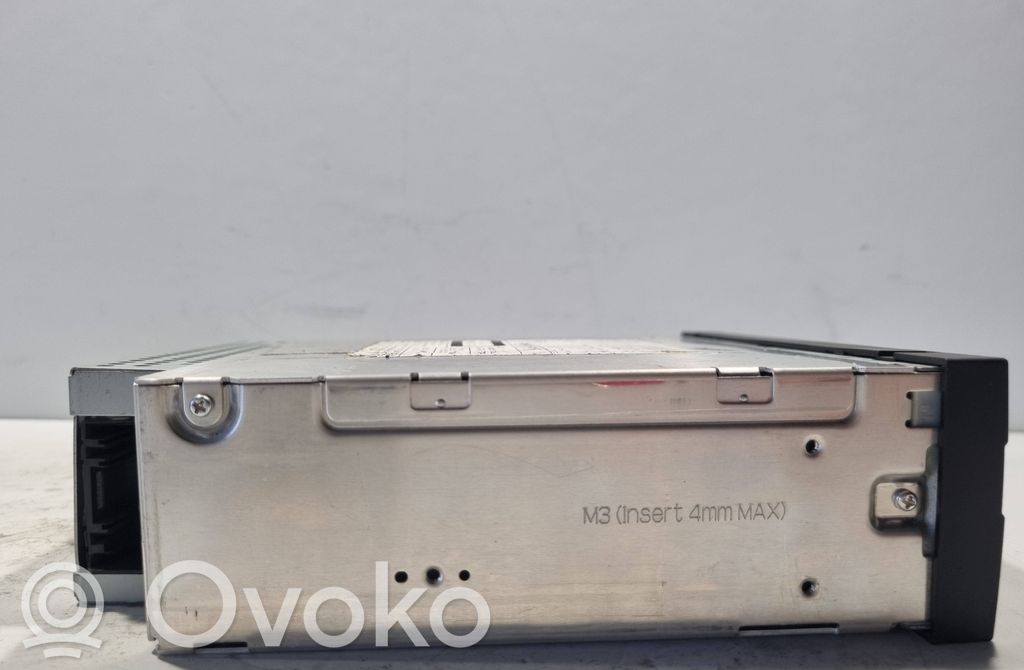 Radio / CD/DVD player / navigation