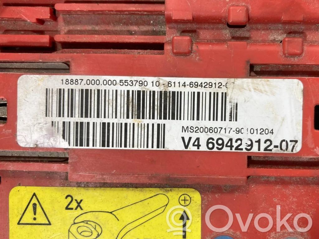 Positive wire connection assembly