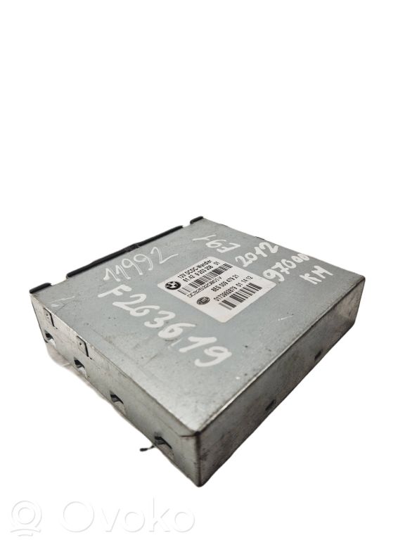 Voltage converter / converter module