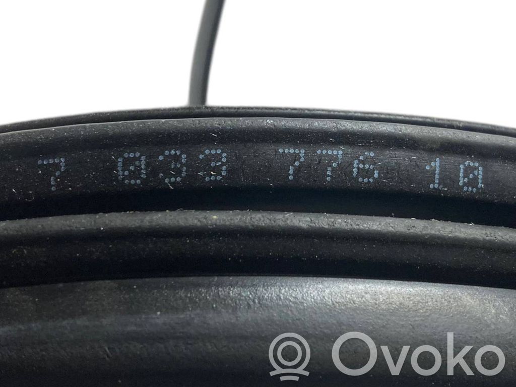 Aizmugurē apdares gumija (virsbūvē)