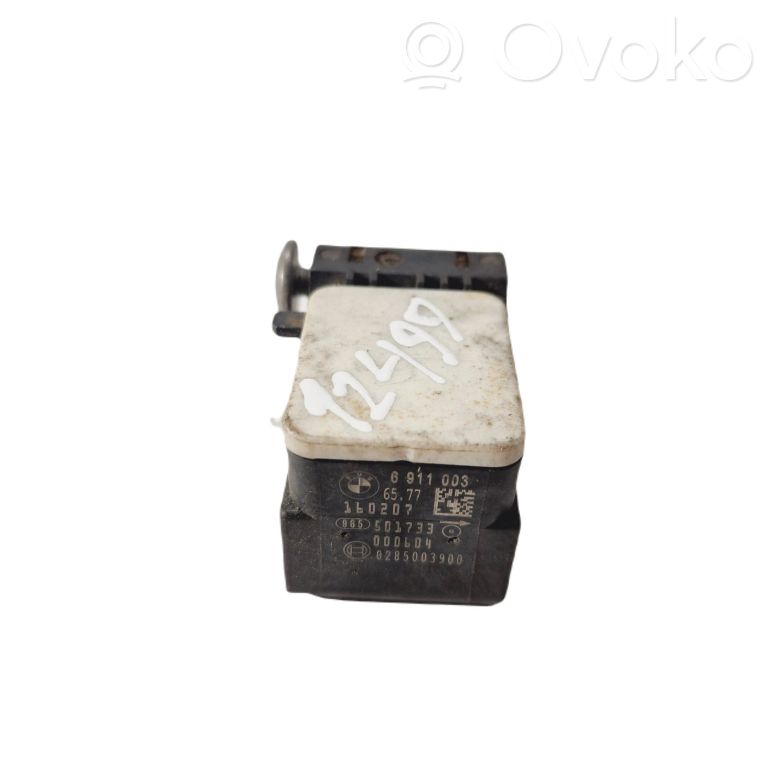 Airbag impact sensor