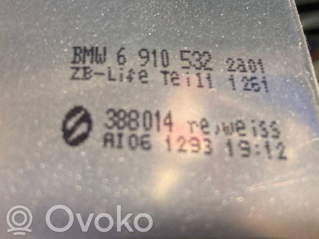 Aizmugurējais lukturis virsbūvē