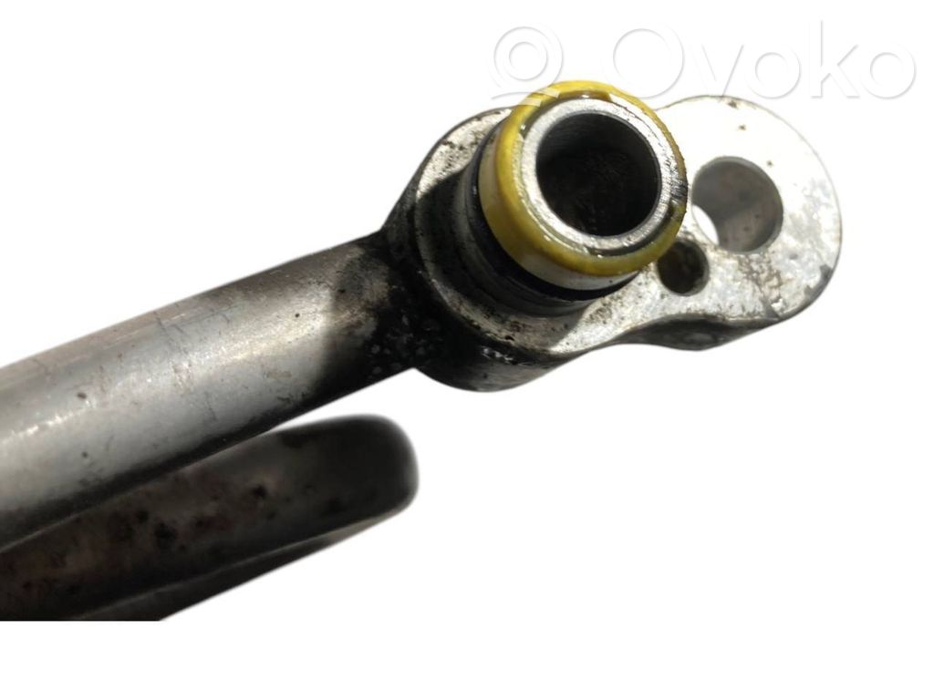 Air conditioner pipe(s) / hose(s)