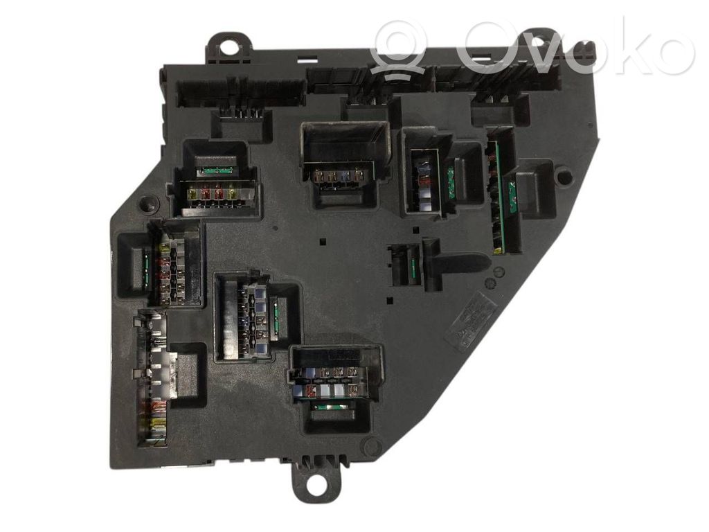 Fuse block