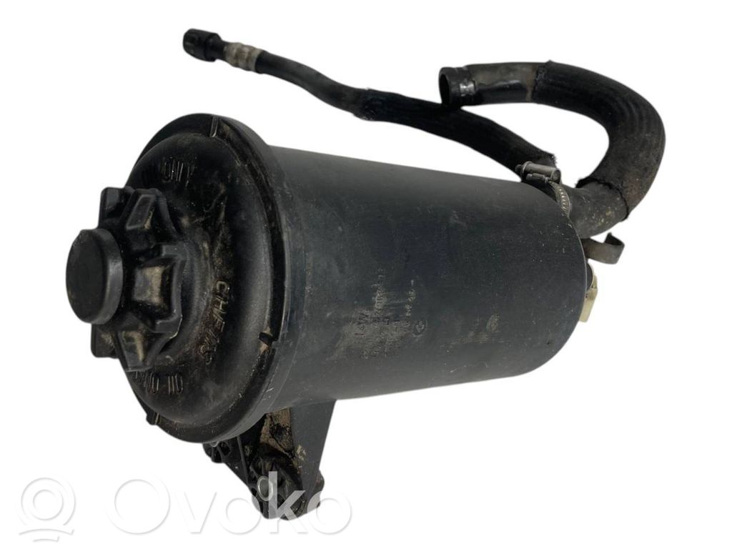 Power steering fluid reservoir