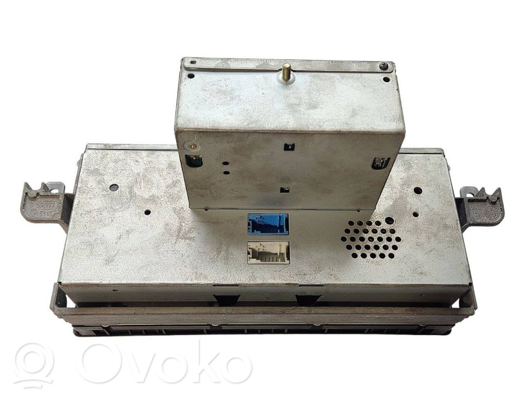 Radio / CD/DVD player / navigation
